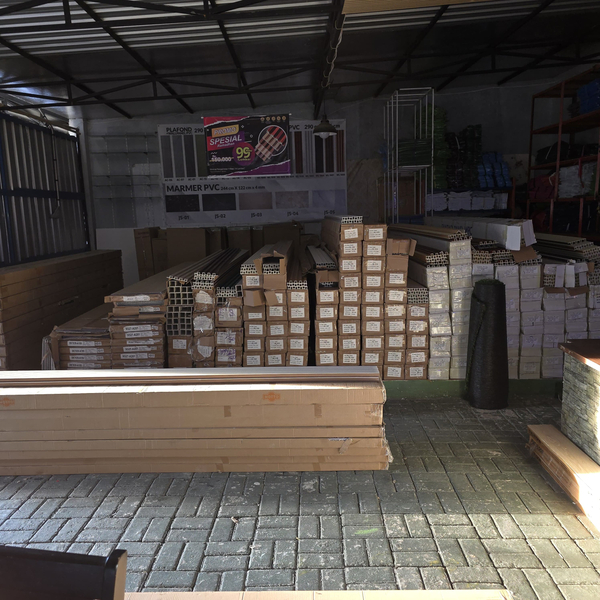 Cover photo of Gudang List Gold Wall Moulding